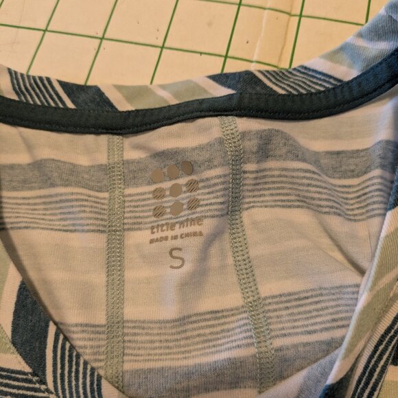 EUC Title Nine Vibe Tank top WS - Picture 3 of 8